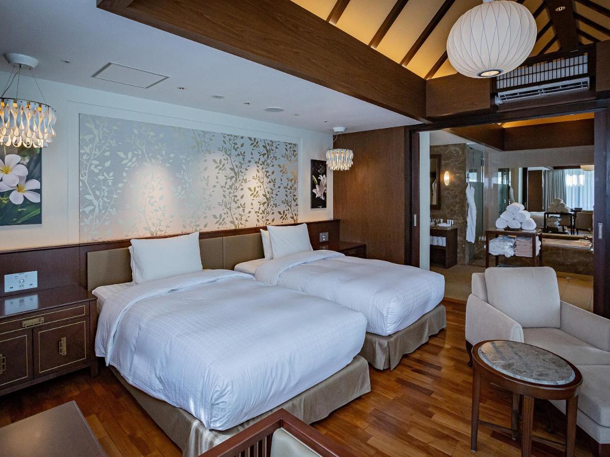 Okinawa Exes Naha Hotel Exterior photo